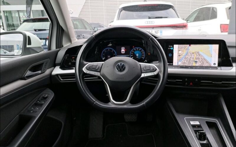 Volkswagen Golf VIII 